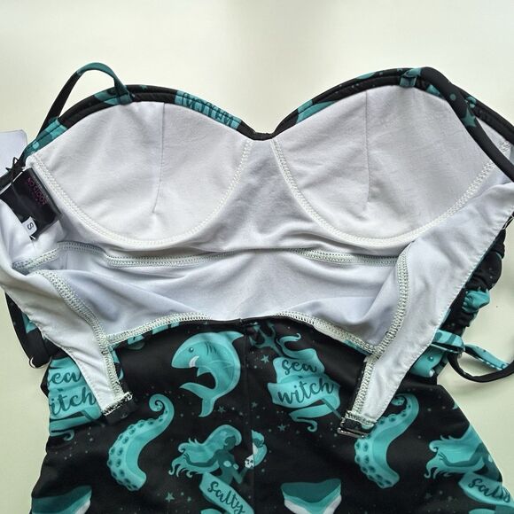NWT Die With Your Boots On Swimsuit Small Black Salty Sea Witch Skull Goth Salem - Picture 9 of 11
